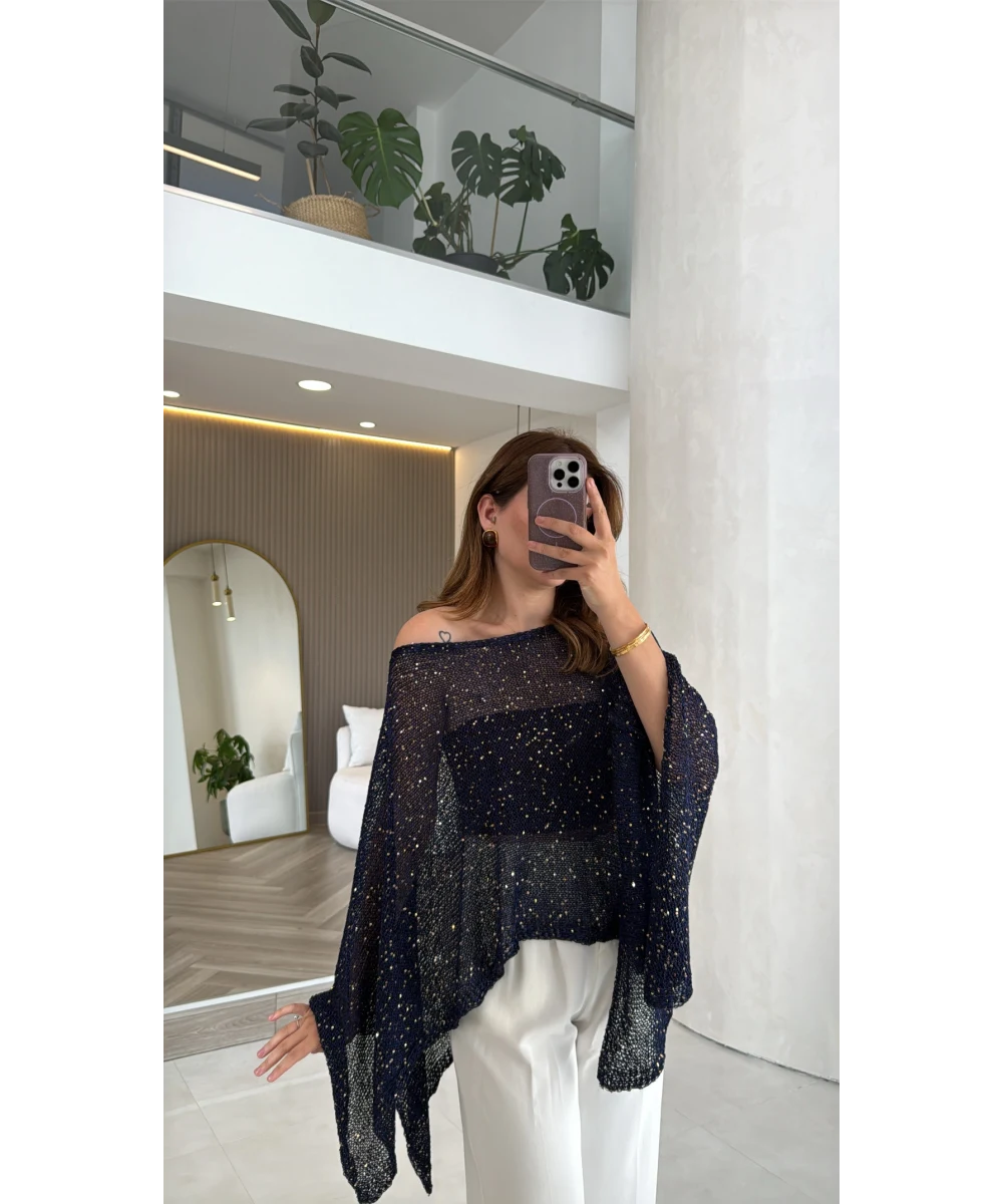 Blusa Capa Eclipse